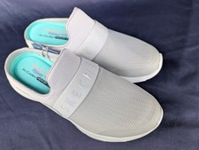 Skechers Clog Relaxed Fit Damen Gr.37 Grau Neu mit Etikett