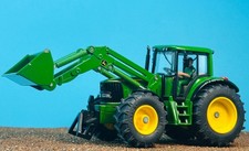 3652 SIKU Farmer 1:32 JOHN DEERE 6820 Traktor Frontlader +Fahrer mit Logo Shirt