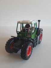 Siku 2957 Fendt Xylon 524 mit Fahrer Made in Germany 1:32 RAR !!!