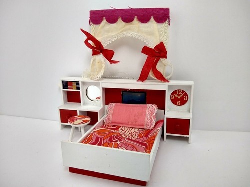 Vintage lundby red bedroom - vintage,