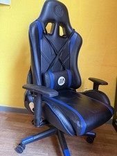 Gebrauchter Gamingstuhl, fast neu, keine Kratzer