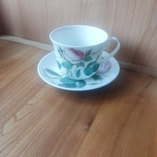 Jumbotasse mit Untertasse Redoute Roses Roy Kirkham Bone China Porzellan