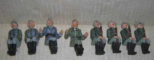 Sitzende figuren für - 8,