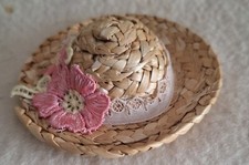 Miniatur - Strohhütchen für