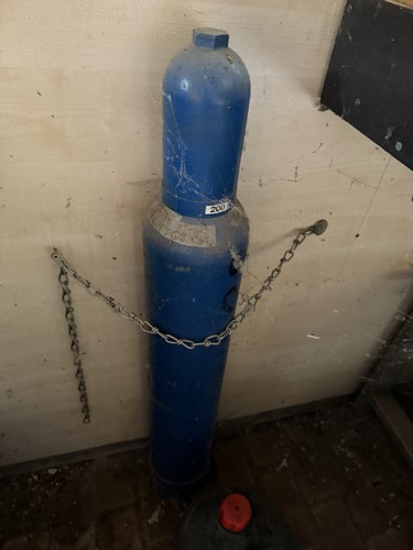 Leere sauerstoffflasche 200 - leere,