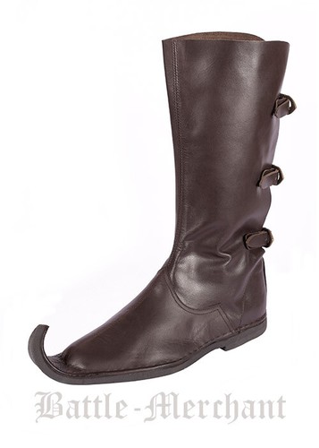 Schnabelstiefel mit drei