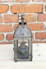 schöne alte Laterne aus