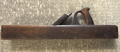 Antiker handhobel aus holz - antiker,