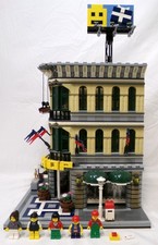 2010 LEGO Creator Expert 10211