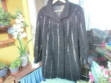 Sportlicher Persianer Klauen-Kurzmantel mit Leder