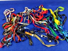 Über 30 Schlüsselbänder