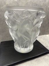 Lalique Paris Vase –