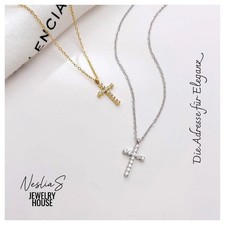 Unisex Edelstahl Kreuzkette 18k Goldplattiert mit Kristallstein – Elegant, Zeitl