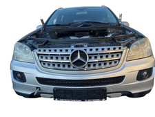 Frontschürze Stoßstange Frontbumper  PDC 775 Iridiumsilber Met Mercedes ML W164