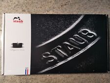 STAUB Gusseisen Crêpes-Pfanne 28cm mit Holzgriff Crepe Pfannkuchenpfanne NEU OVP