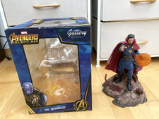 11 Diamond Select Toys Gallery Marvel Figuren + Star Lord Figur von S.H.Figuarts