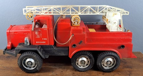 Großer cefa lkw feuerwehr - cefa,