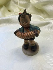 Goebel Porzellan Figur Junge Mit Akkordeon🪗