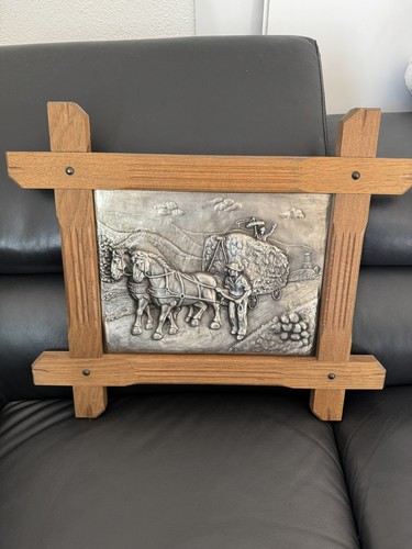 Zinnbild mit holzrahmen relief - zinnbild,