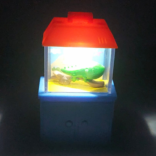 Peppa pig aquarium - pig, light