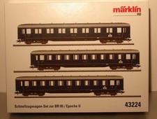 Märklin HO:    43224 Schnellzugwagen- Schürzenwagen  Set  OVP