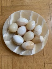 Onyx Schale mit 9 Steineiern – handgearbeitet, ca. 1,5 kg – creme/beige –