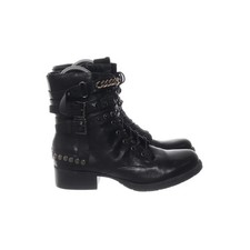 Sommerkind, Schnürstiefel