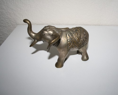 Elefant aus messing bronze - aus,