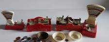 Konvolut alte Spielzeugwaagen Geobra mit Schalen 1950er/60er Vintage