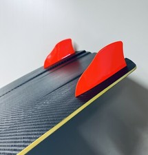 4 Kite Finnen -  leucht rot lackiert + 8 Schrauben (M6)