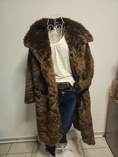 STYLISHER KUNSTPELZMANTEL