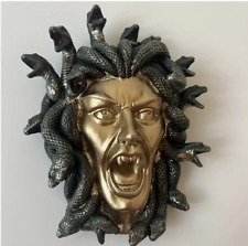 Wandskulptur Medusa