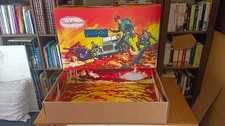MADELMAN. Réplica caja