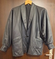 Lederjacke schwarz, lässig, kann Mann wie Frau tragen, Gr. M