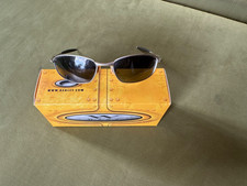 Sammlungsauflösung: Oakley A-Wire oder Whisker - Original