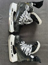Bauer Supreme M5 Pro Schlittschuhe