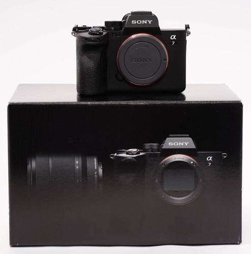 Sony a7iv 110 000 - sony,