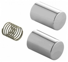 Druckknopf und Feder verchromt