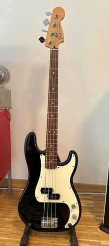 Fender precision bass - fender,