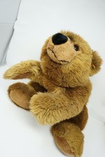 Steiff Teddybär liegend mit Knopf und Fahne 069673, 60 cm lang