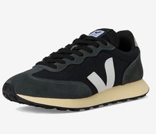 Size 6 / 37 EUR Women's Veja