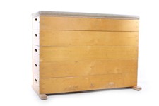 alter Springbock Sportgerät Kasten Turnbock DDR Sport vintage Pferd