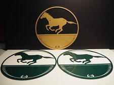 Stalltafel Boxenschild Pferd Metall Boxentafel Stallschild rund gold Galopp Name