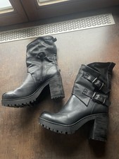 NEU Stiefeletten Italy krempelbar 39 schwarz/silber Schnallen Reißverschluss