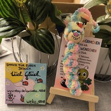 Amigurumi gehäkelt, Handarbeit/  Glückswürmchen m. Käferchen Kärtchen/Verpackung