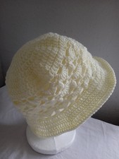 Hut. Damen Mode.Handgehäkelt