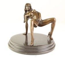 Erotische Bronzefigur