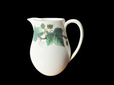 Wedgwood Napoleon Ivy  Milch /