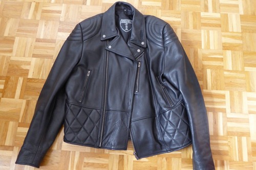 Bikerlederjacke