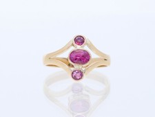 Ring 1,50 ct. Rubine 585 Rosé Gold 14 Karat Wert: 2.900,- EUR Deta Schmuck